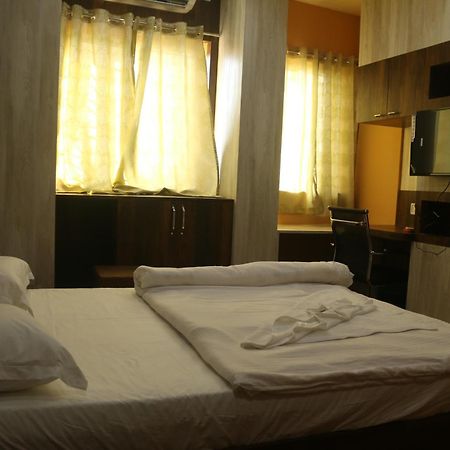 Hotel Himalaya Agartala Eksteriør billede