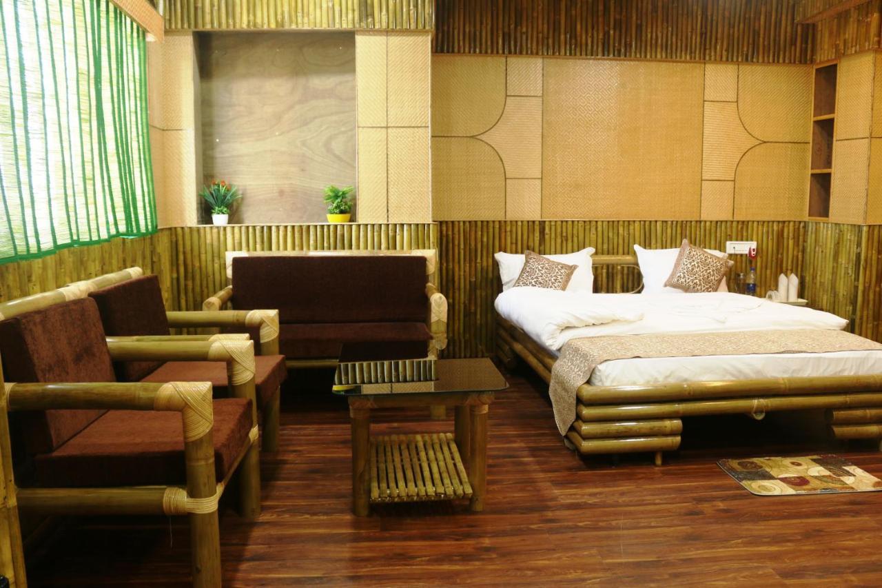 Hotel Himalaya Agartala Eksteriør billede