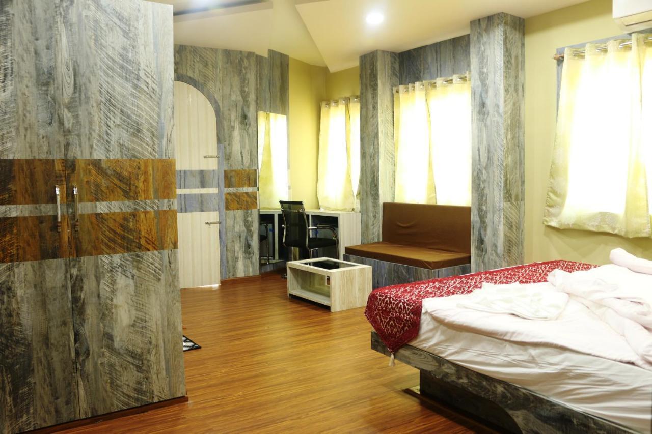 Hotel Himalaya Agartala Eksteriør billede