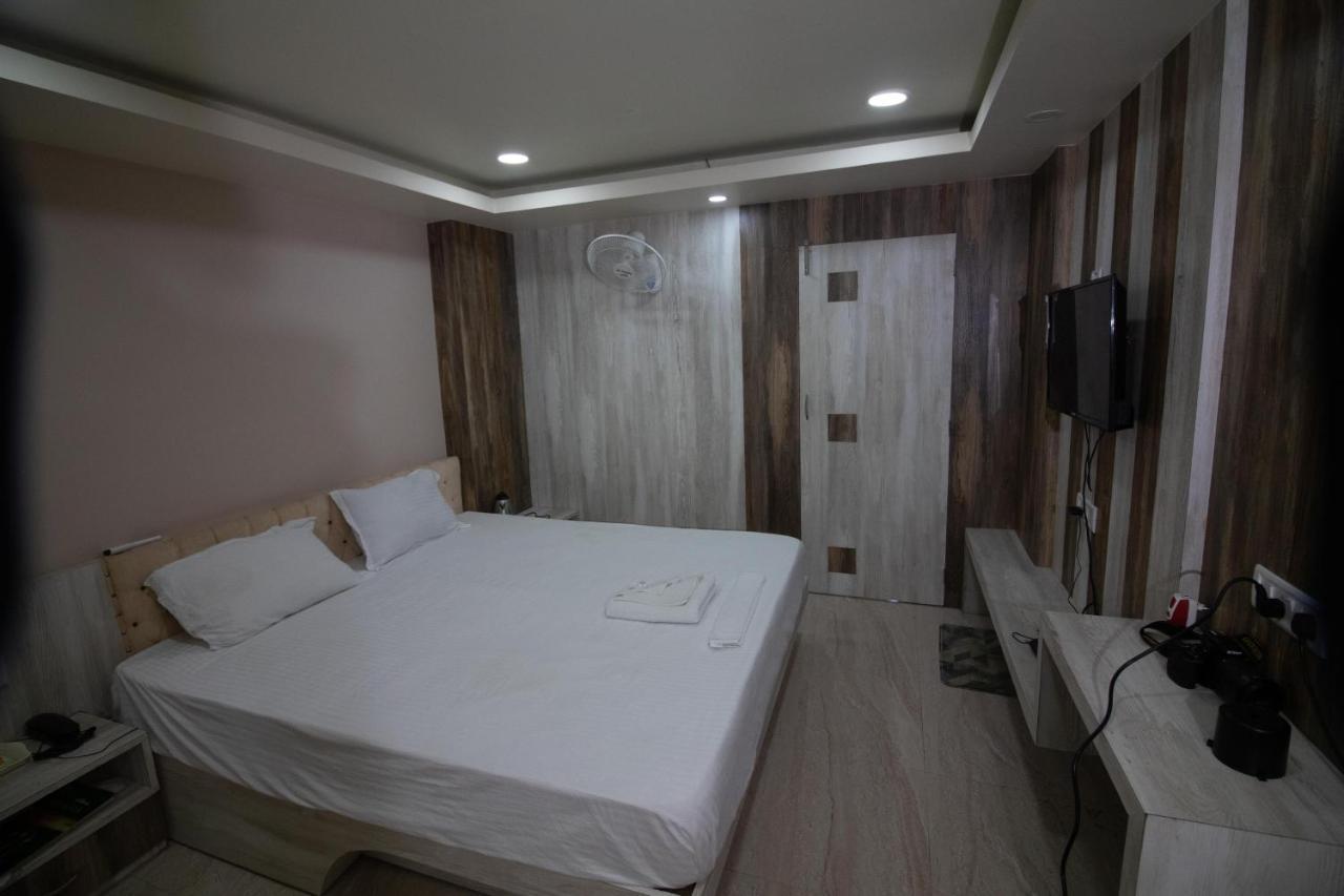 Hotel Himalaya Agartala Eksteriør billede