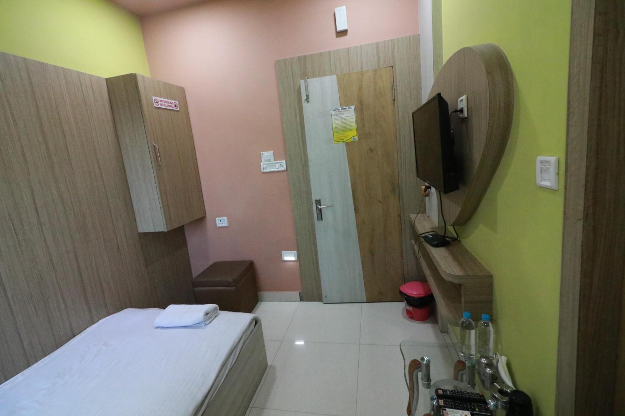 Hotel Himalaya Agartala Eksteriør billede
