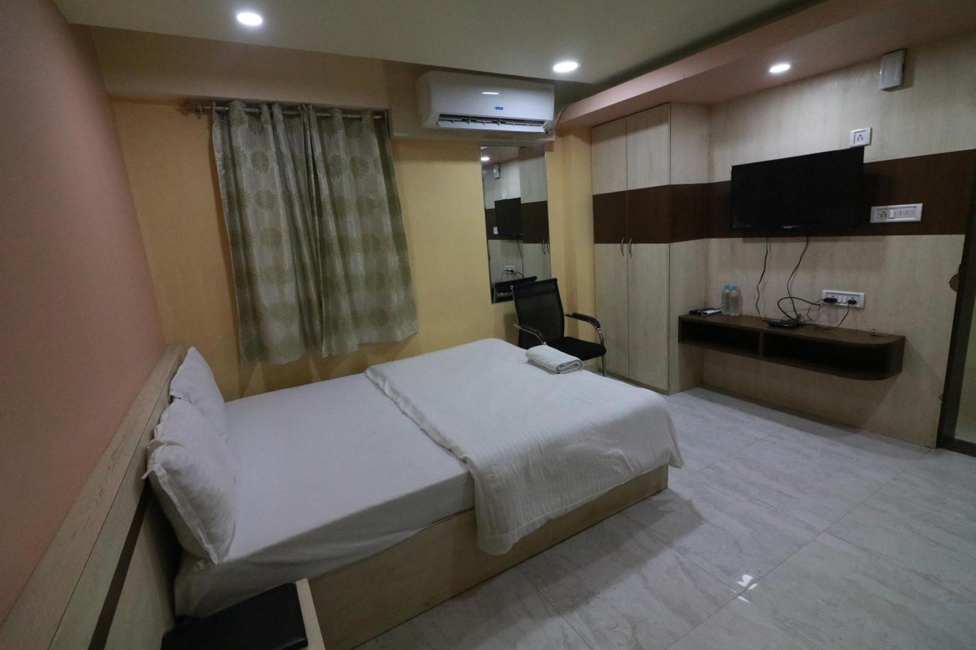 Hotel Himalaya Agartala Eksteriør billede