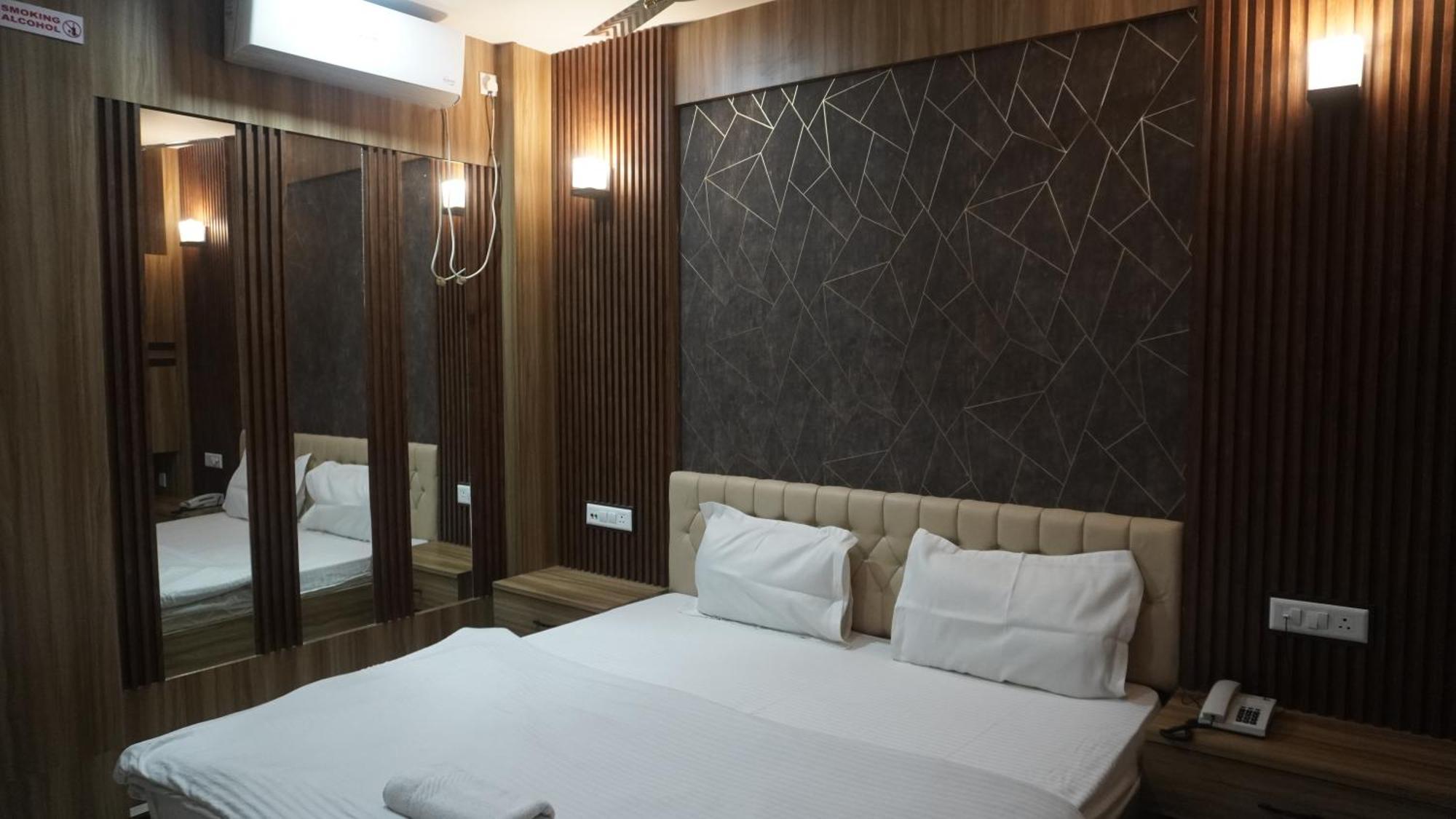 Hotel Himalaya Agartala Eksteriør billede